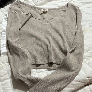 Light brownish gray long sleeve, S